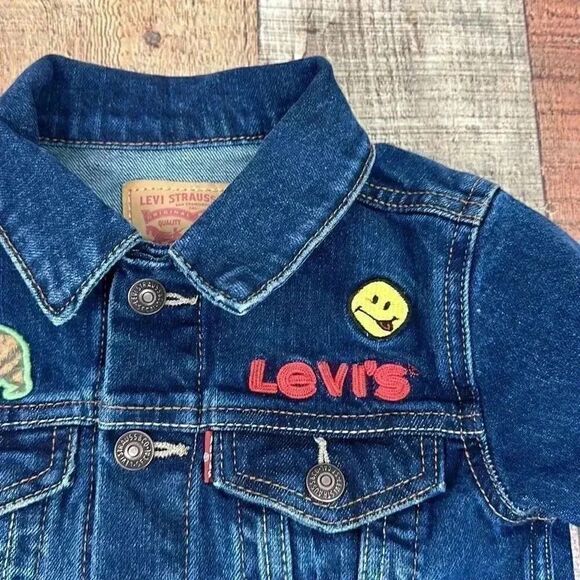Levi’s Trucker Denim Jacket with Patches Children’s Sz 3T - Picture 2 of 9